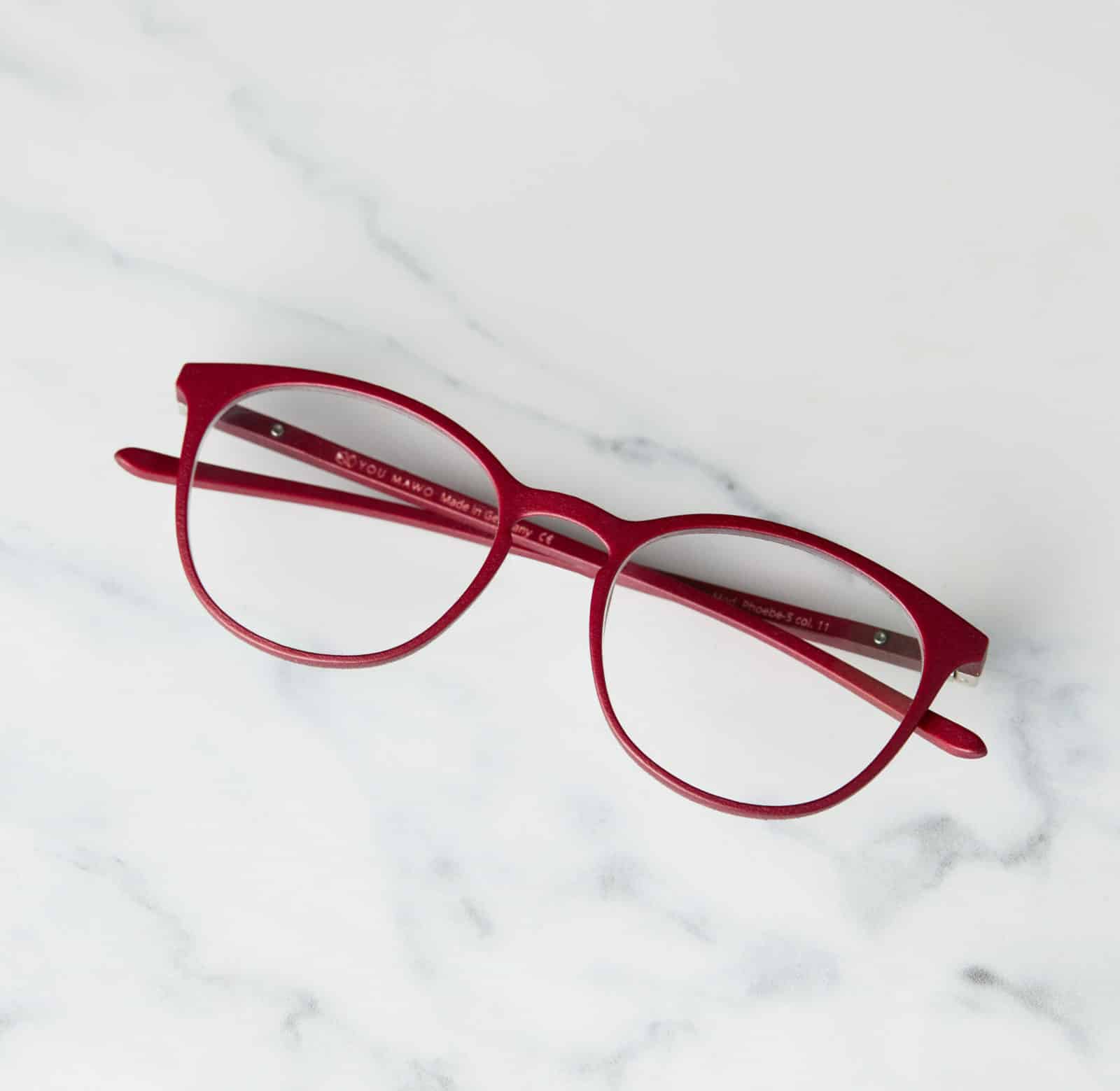 Petite eyeglasses for small faces